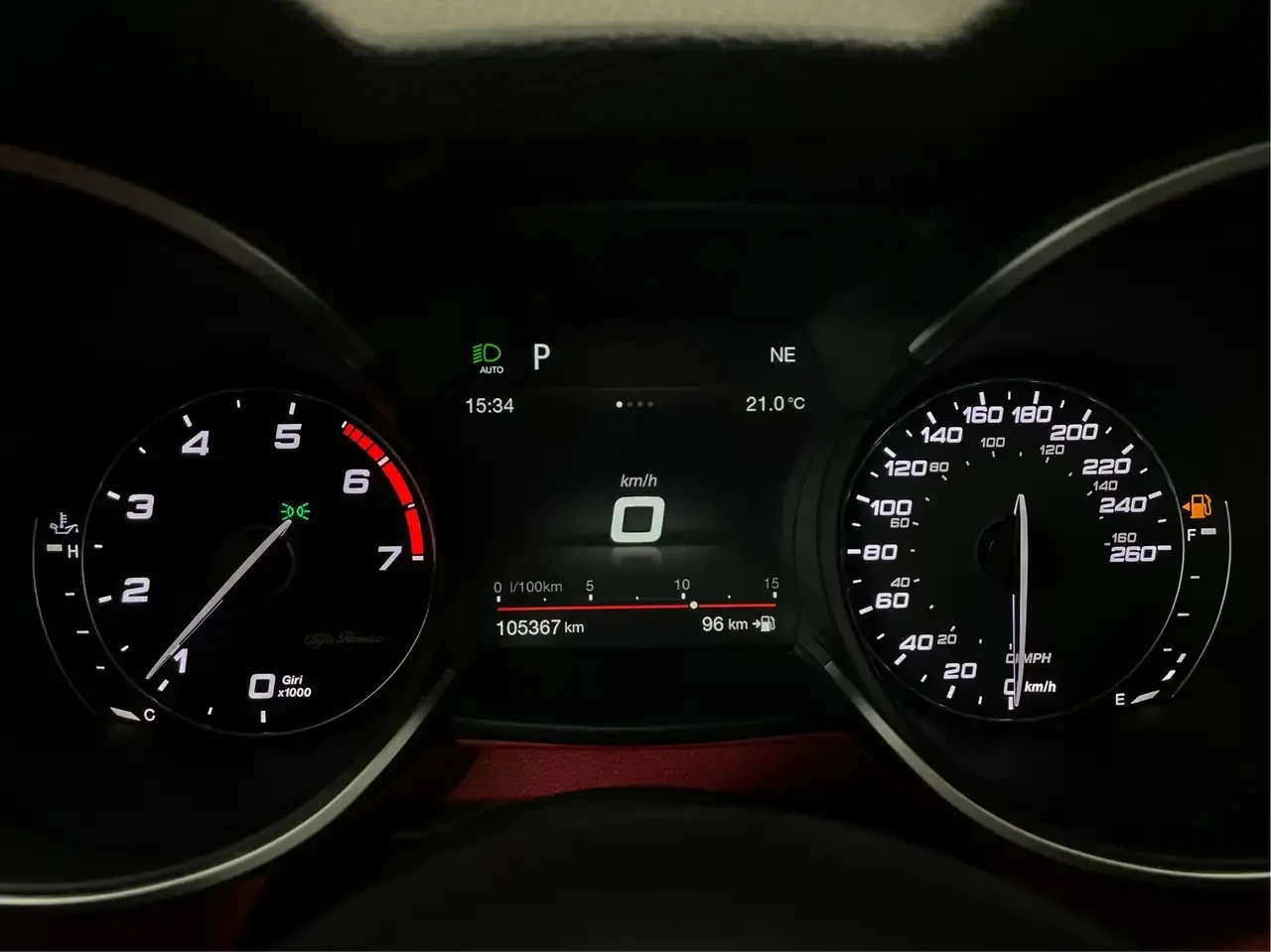 Alfa Romeo Stelvio AWD/КАМЕРИ/ПОДГРЕВ/КРАЙНА ЦЕНА, снимка 11 - Автомобили и джипове - 56315592