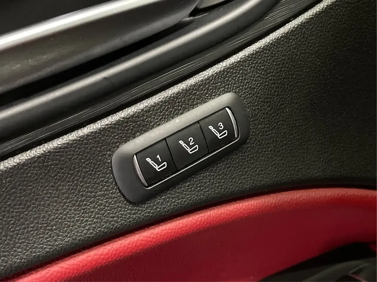 Alfa Romeo Stelvio AWD/КАМЕРИ/ПОДГРЕВ/КРАЙНА ЦЕНА, снимка 8 - Автомобили и джипове - 56315592
