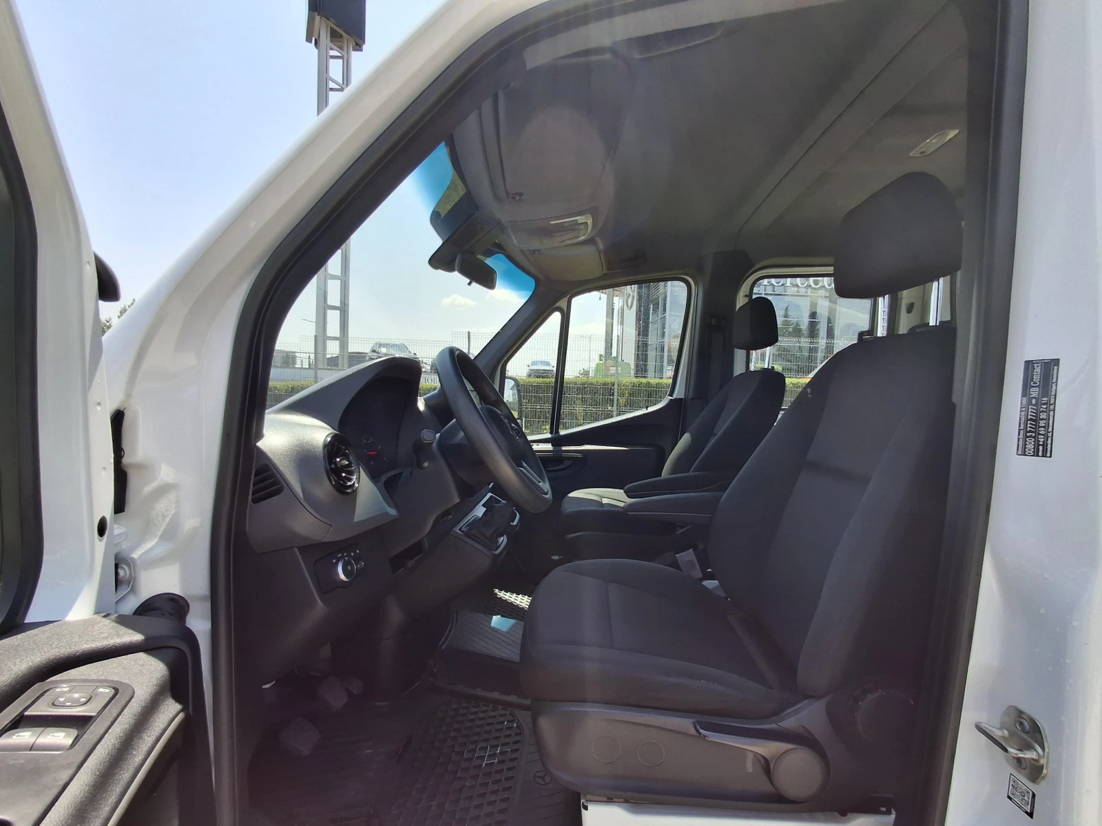 Mercedes-Benz Sprinter 317 DOKA 4X2 4325 - изображение 6