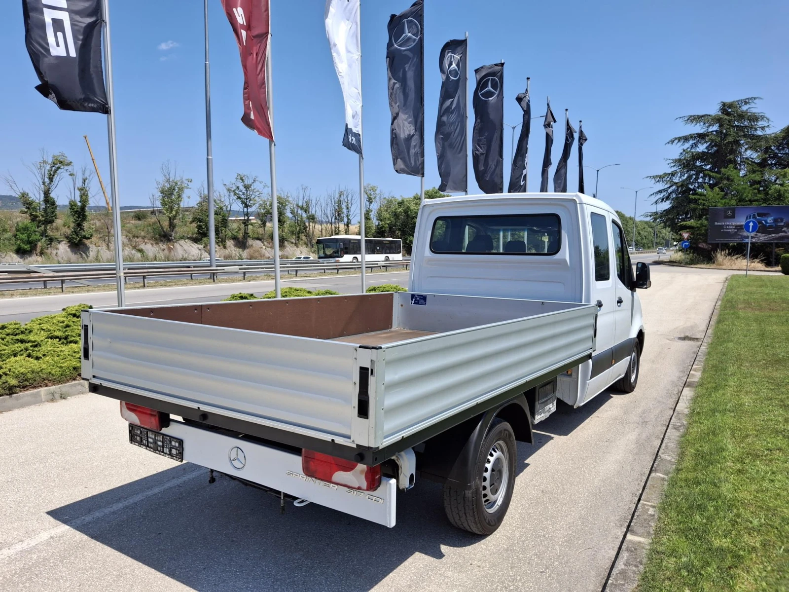 Mercedes-Benz Sprinter 317 DOKA 4X2 4325 - изображение 5