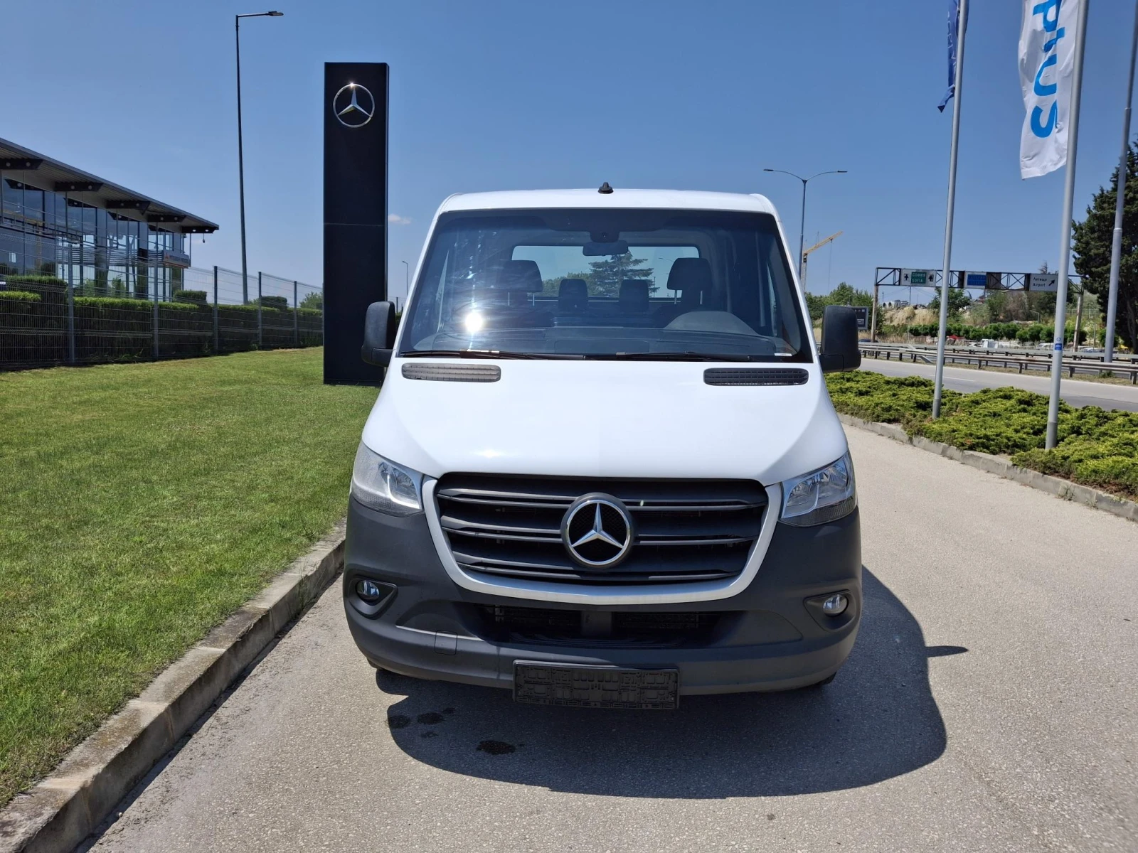 Mercedes-Benz Sprinter 317 DOKA 4X2 4325 - изображение 2