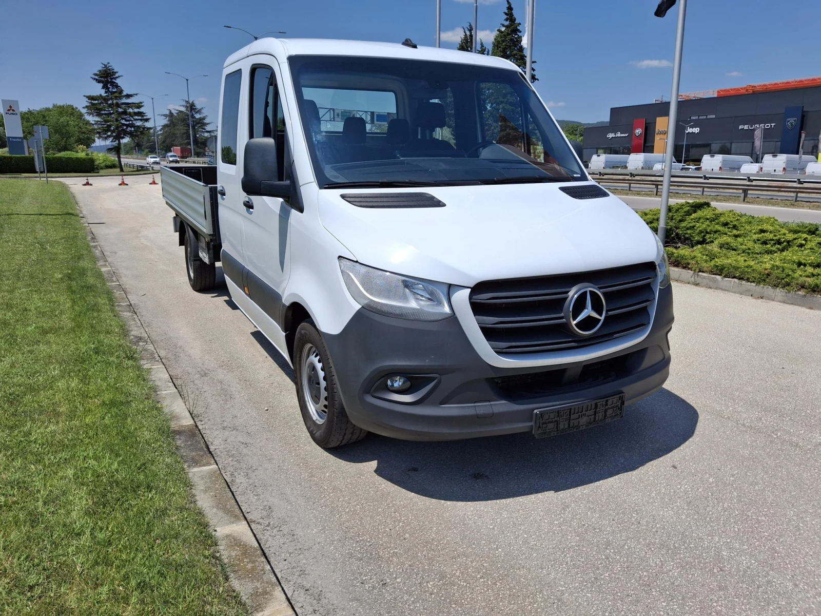 Mercedes-Benz Sprinter 317 DOKA 4X2 4325 - изображение 3