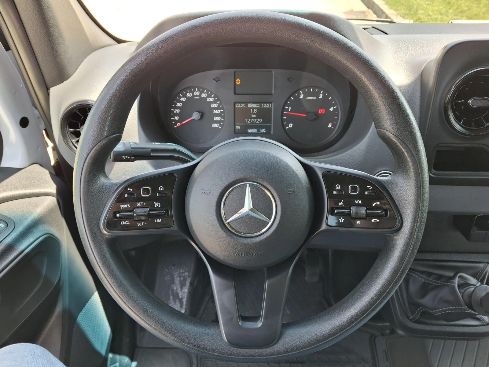 Mercedes-Benz Sprinter 317 DOKA 4X2 4325 - изображение 10
