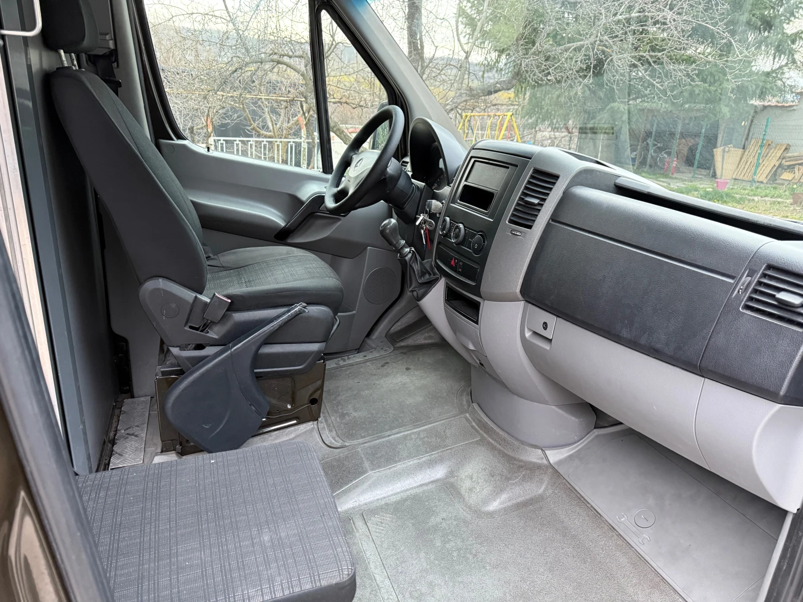 Mercedes-Benz Sprinter 311 83 000км., снимка 8 - Бусове и автобуси - 53916507