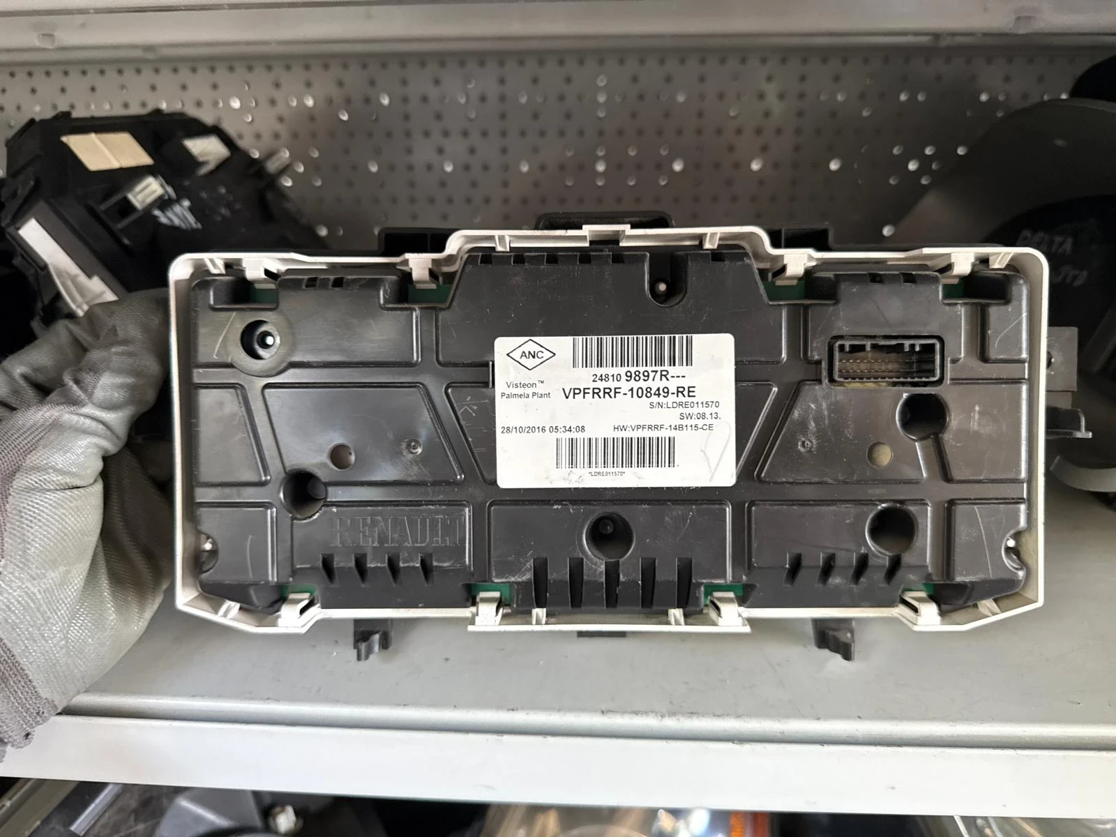 248109897R--- километраж Renault Captur , снимка 2 - Части - 55184947