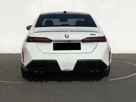 BMW M5 xDrive/INDIVIDUAL/B&W/ICONIC GLOW/PANO/360/HUD/, снимка 3