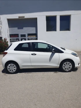 Toyota Yaris 1.0, снимка 4