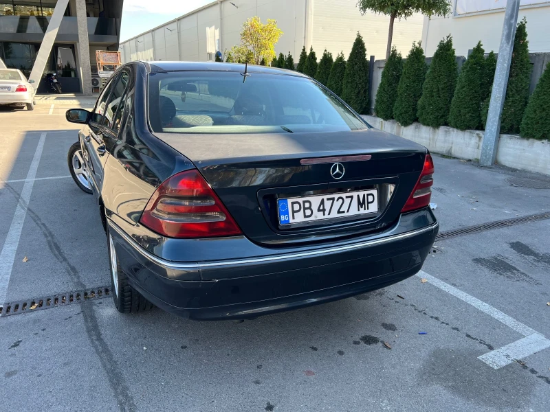 Mercedes-Benz C 220 2.2 cdi, снимка 7 - Автомобили и джипове - 47792035