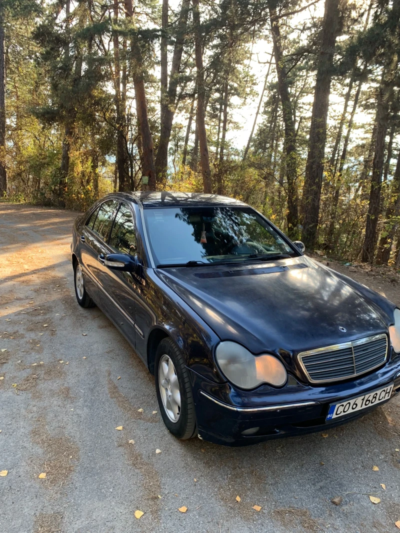 Mercedes-Benz C 220, снимка 3 - Автомобили и джипове - 47805224