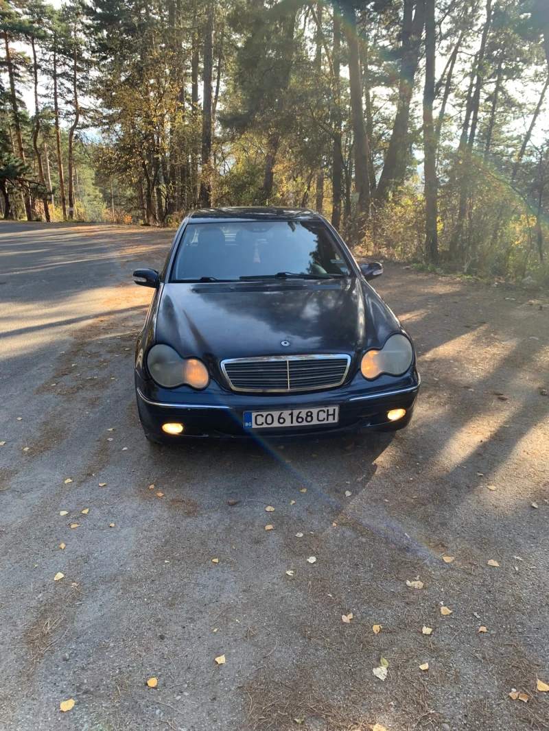 Mercedes-Benz C 220, снимка 1 - Автомобили и джипове - 47805224