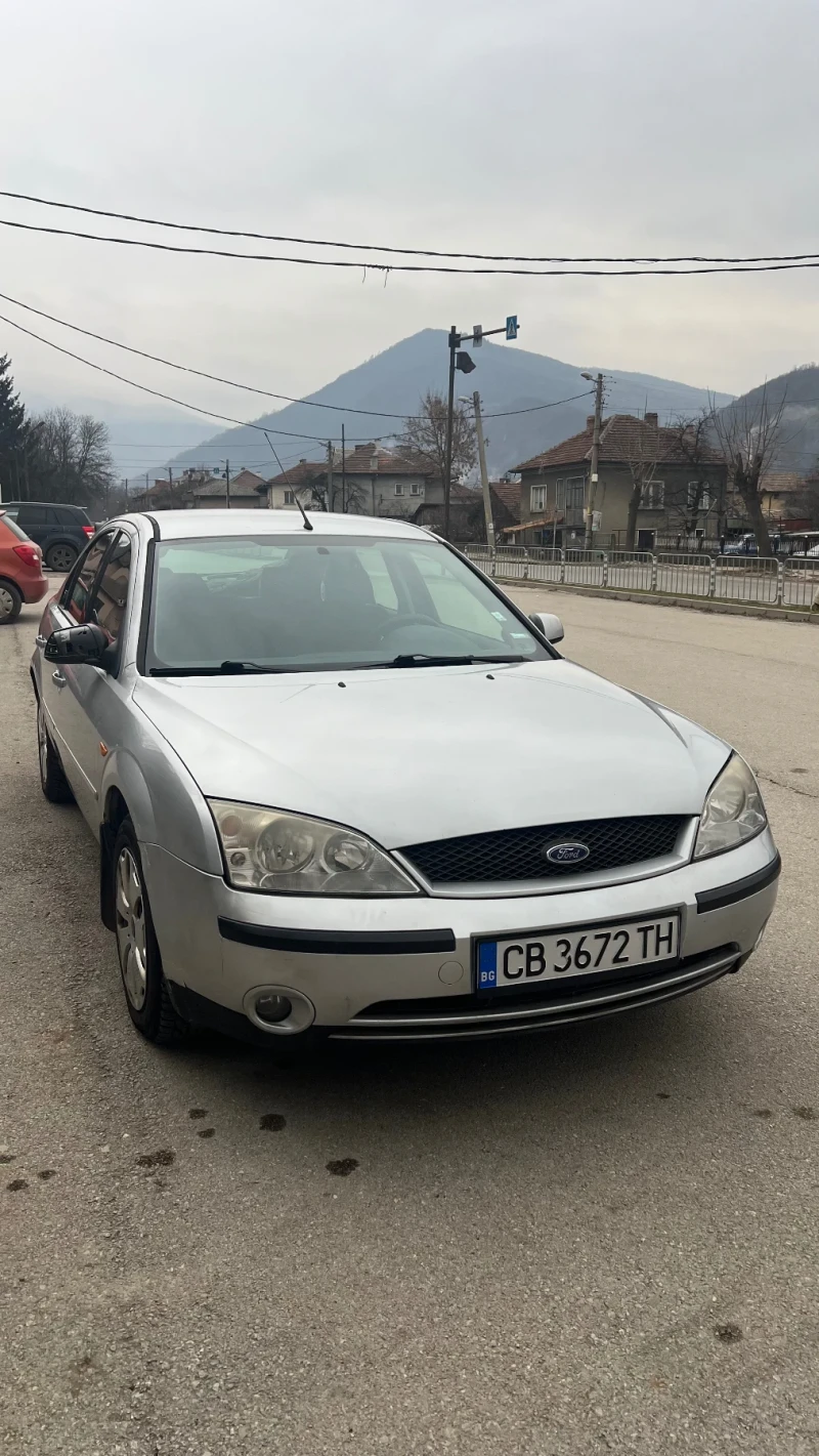 Ford Mondeo Газов Инжекцион, снимка 1 - Автомобили и джипове - 48994669