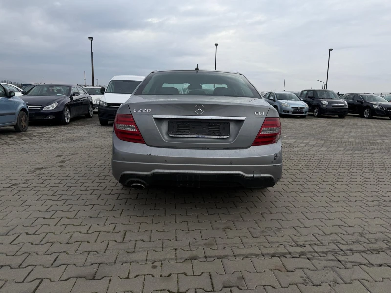 Mercedes-Benz C 220 CDI / FACE / AUTOMAT / ПРОБЛЕМ В МОТОРА /, снимка 4 - Автомобили и джипове - 49333344