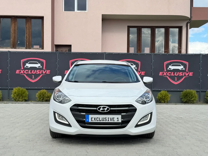 Hyundai I30 1.6CRDI AVTOMAT FULL, снимка 8 - Автомобили и джипове - 50816834