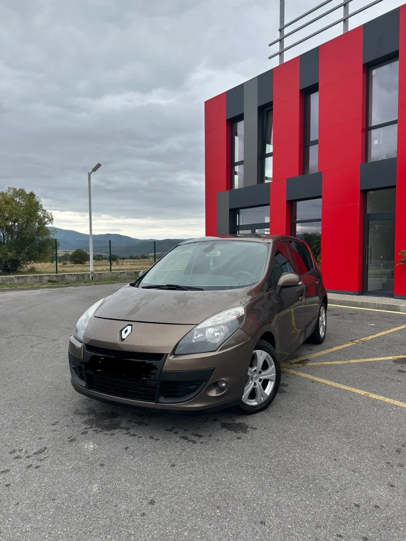 Renault Scenic 1.9, снимка 5 - Автомобили и джипове - 52301287