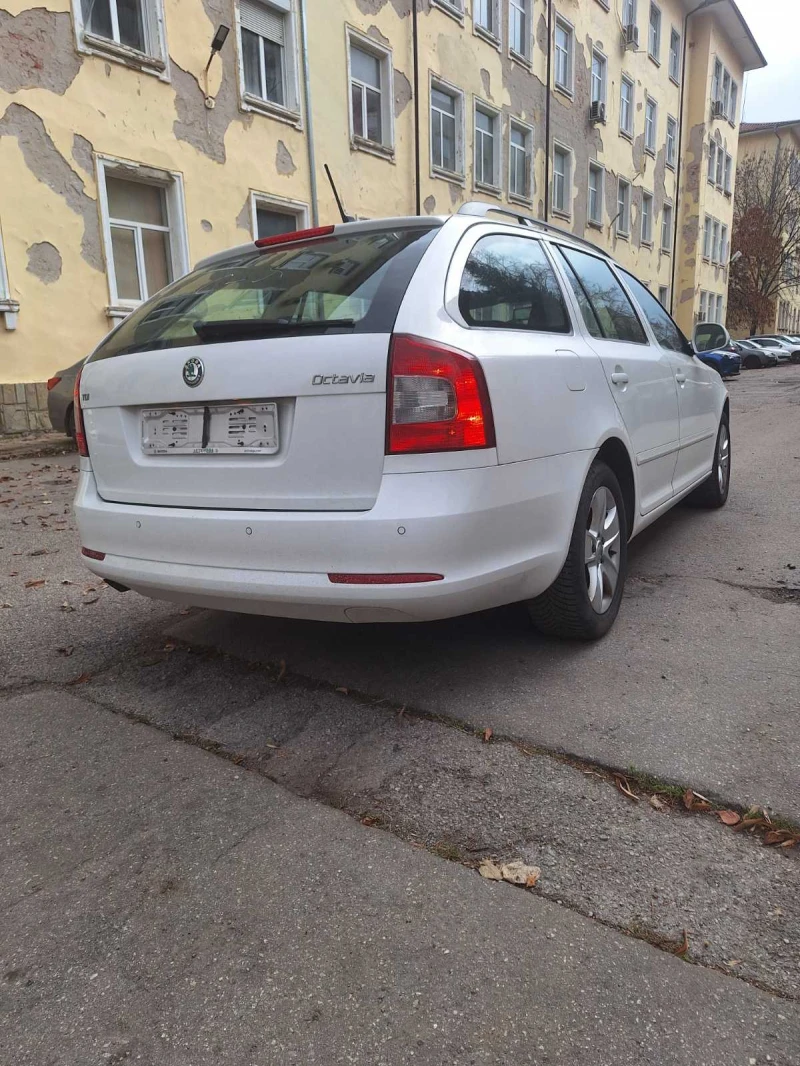 Skoda Octavia 1.6 TDI DSG AUTOMAT , снимка 5 - Автомобили и джипове - 52808106