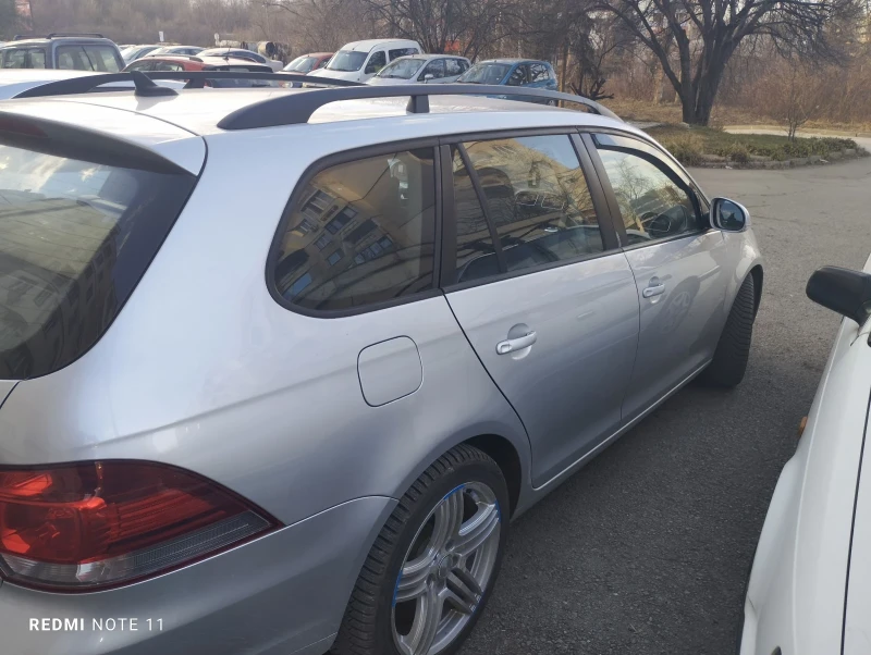 VW Golf 1.6 tdi, снимка 7 - Автомобили и джипове - 52955727
