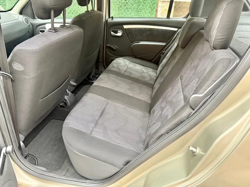 Dacia Sandero 1.4 MPI ТОП!!!, снимка 9 - Автомобили и джипове - 53223769