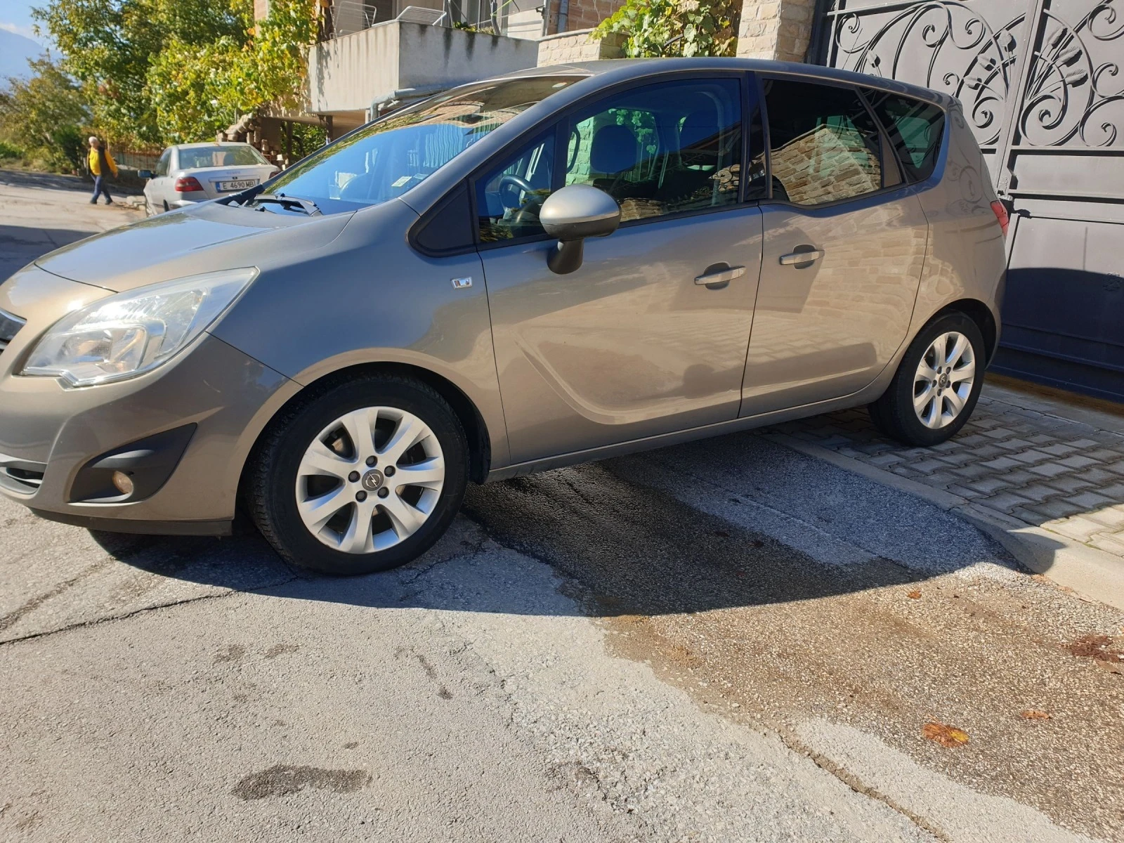 Opel Meriva 1.3cdti 95p.s евро5 ecoflex 149000 - изображение 4