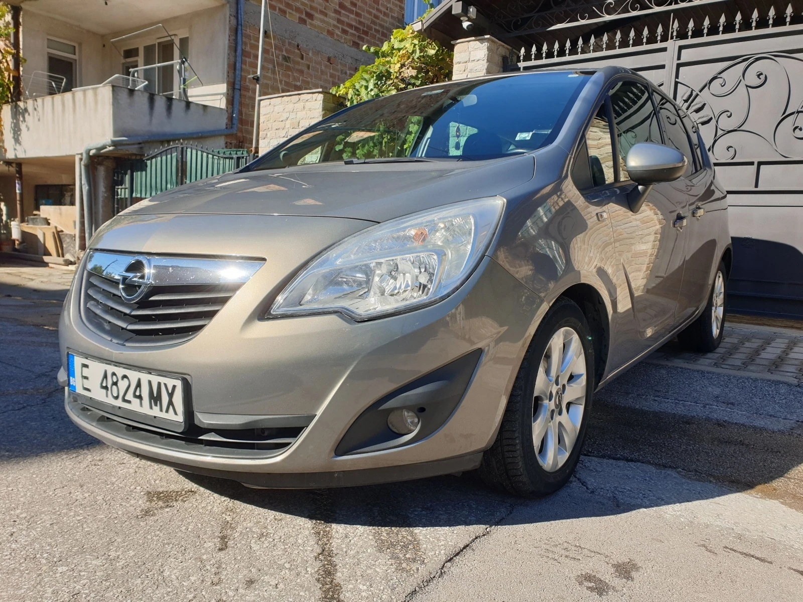 Opel Meriva 1.3cdti 95p.s евро5 ecoflex 149000 - изображение 6