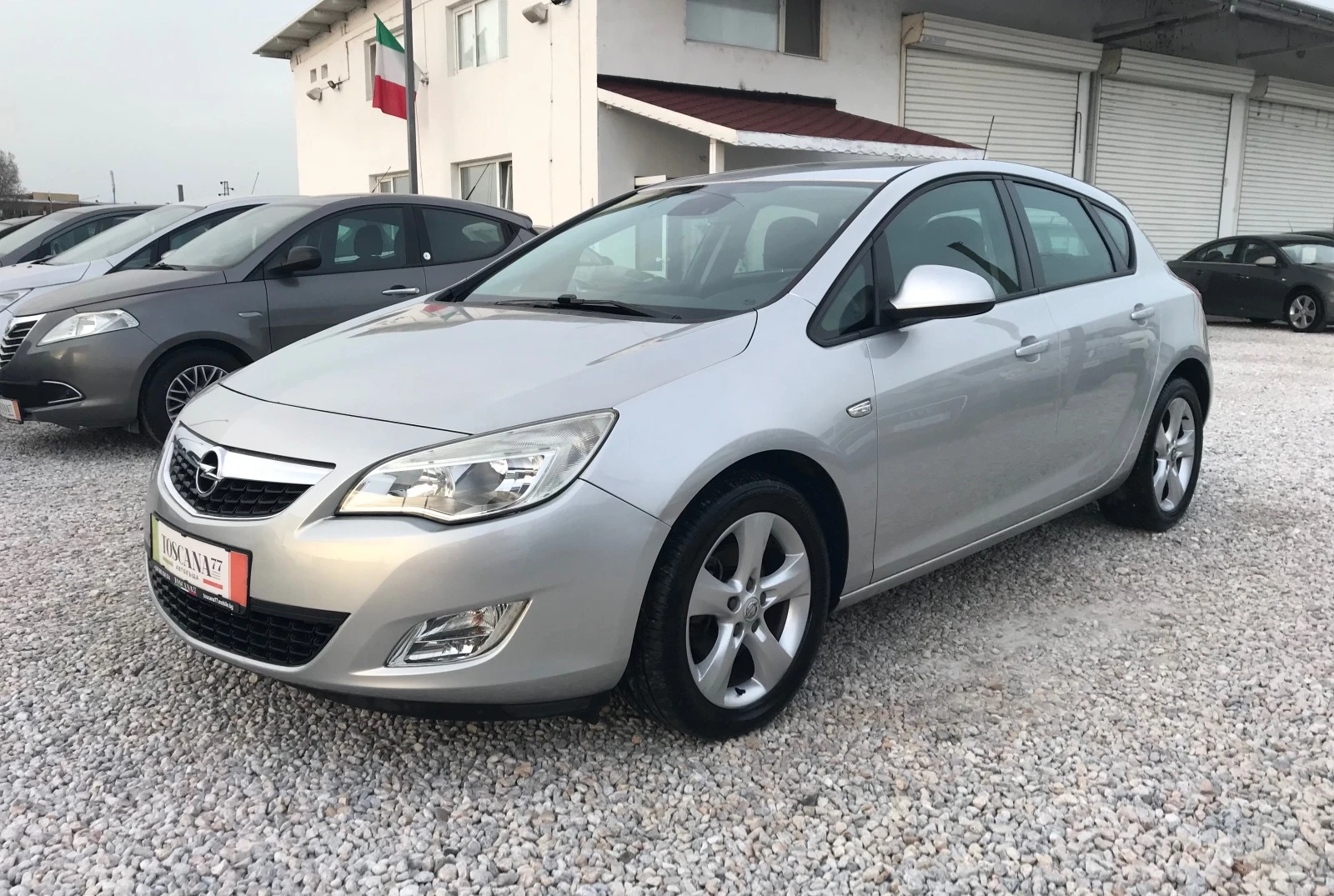 Opel Astra 1.7CDI* 125k.c.* Euro 5A* Лизинг - изображение 2