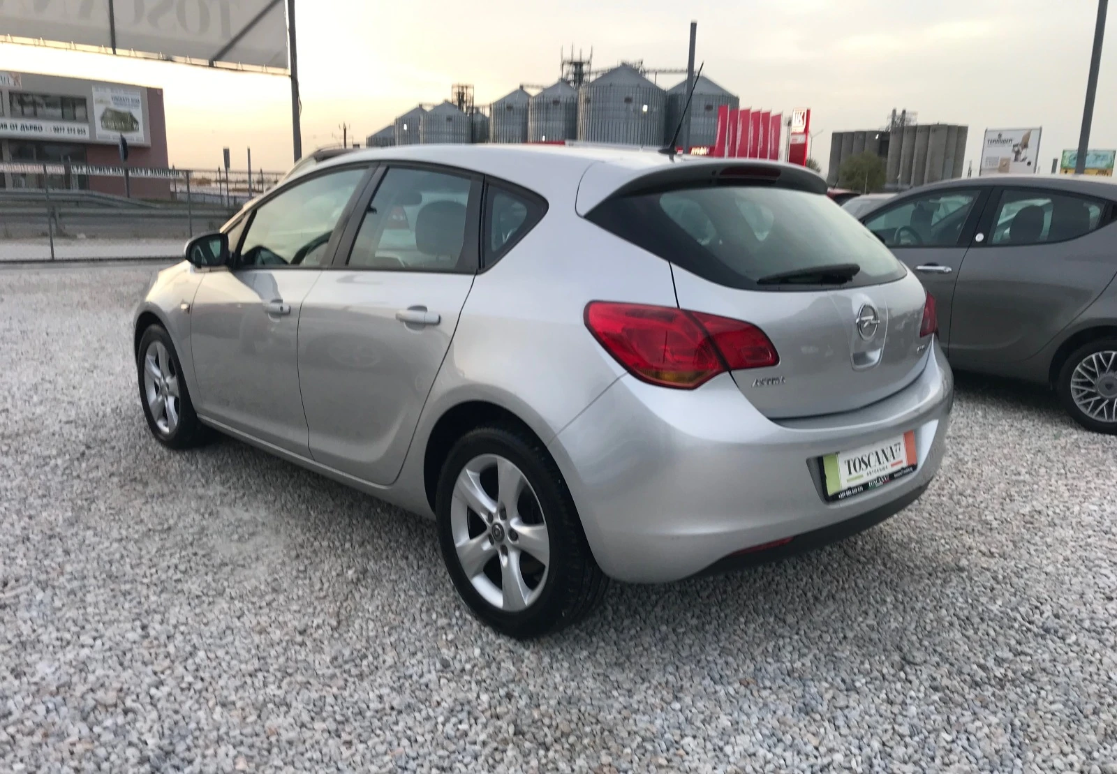 Opel Astra 1.7CDI* 125k.c.* Euro 5A* Лизинг - изображение 3