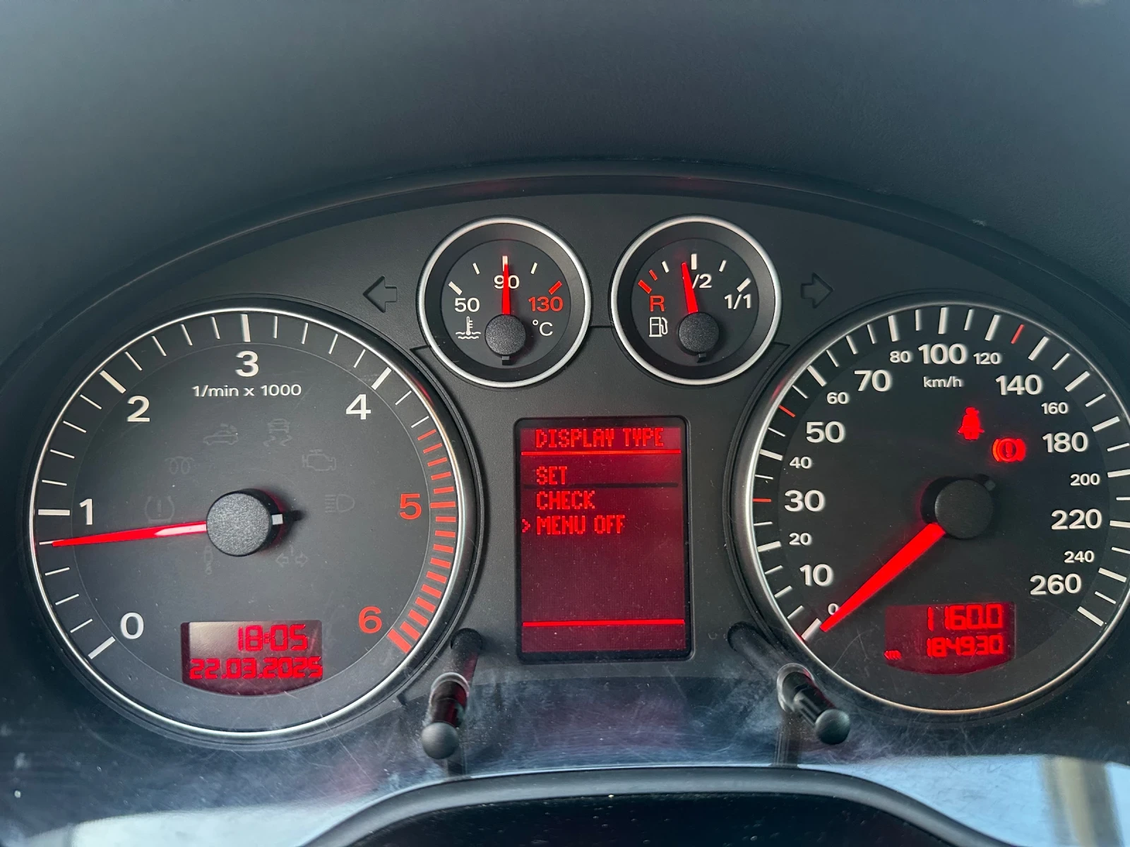 Audi A3 2.0 170 к.с - изображение 8