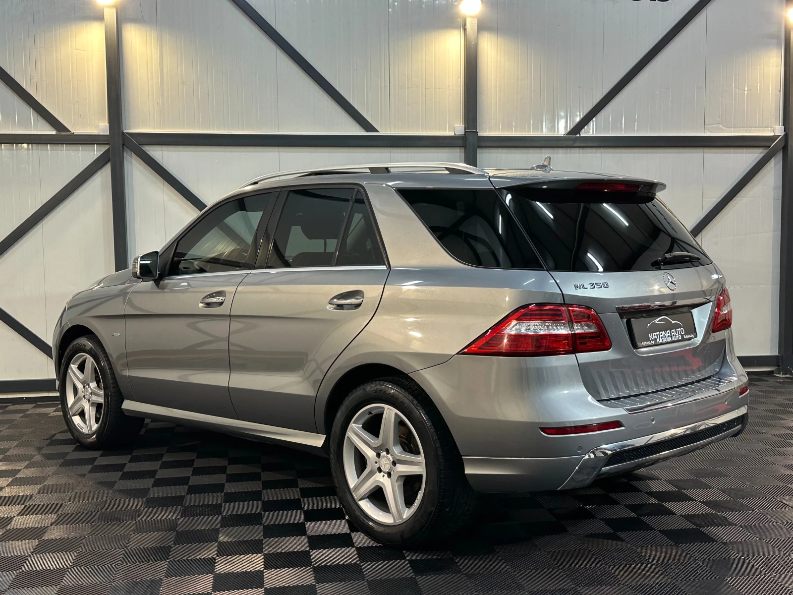 Mercedes-Benz ML 350 AMG* 137 000KM* МЪРТВИ ТОЧКИ* H/K* ПОДГРЕВ, снимка 4 - Автомобили и джипове - 49577204