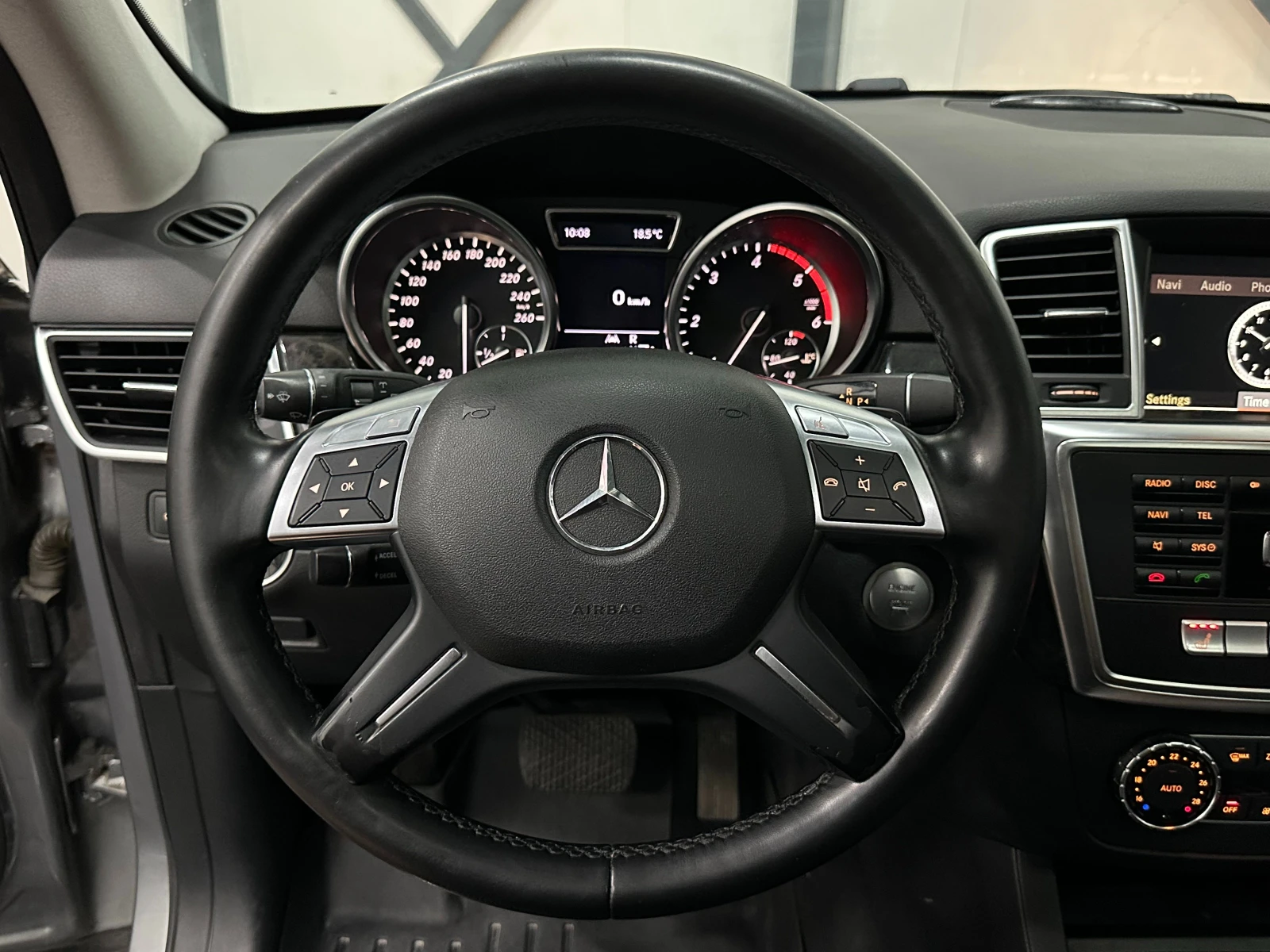 Mercedes-Benz ML 350 AMG* 137 000KM* МЪРТВИ ТОЧКИ* H/K* ПОДГРЕВ, снимка 11 - Автомобили и джипове - 49577204