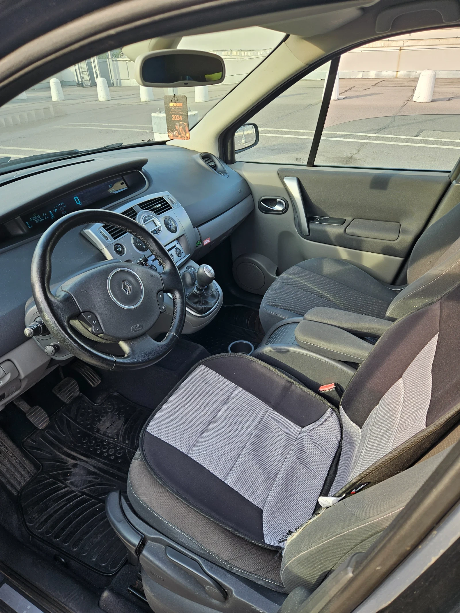 Renault Scenic  - изображение 8