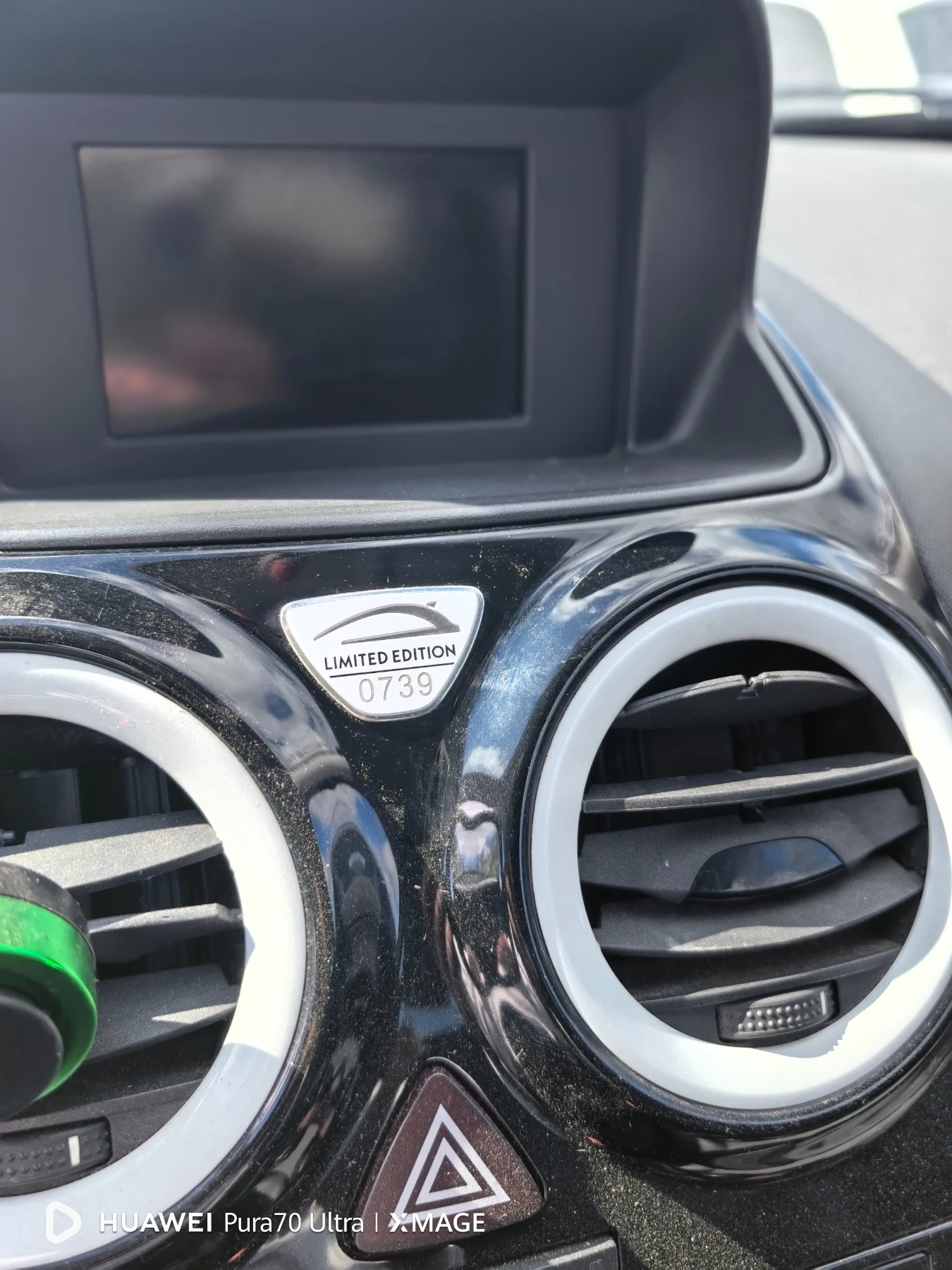 Opel Corsa Limited Edition 1.4 - изображение 8