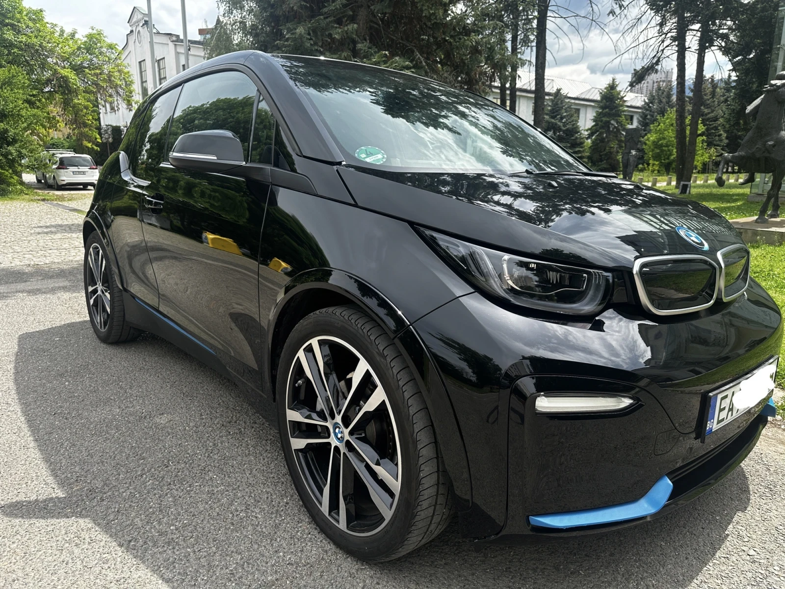 BMW i3 S 120Ah Heatpump/Adapt.LED/Comfort/Гаранция - изображение 3