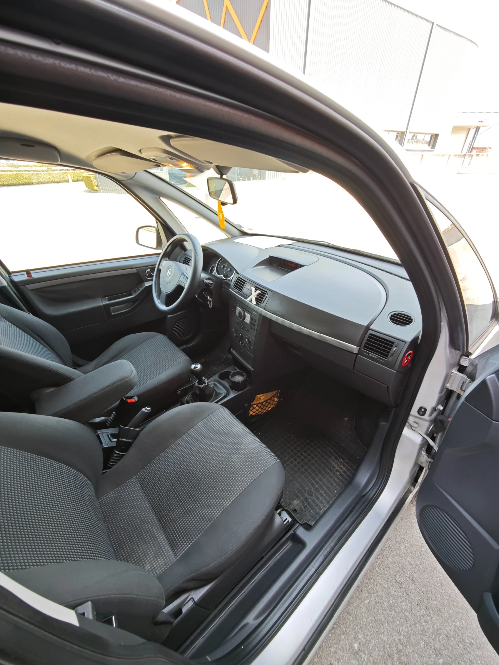 Opel Meriva 1.4i Фейслифт - изображение 6