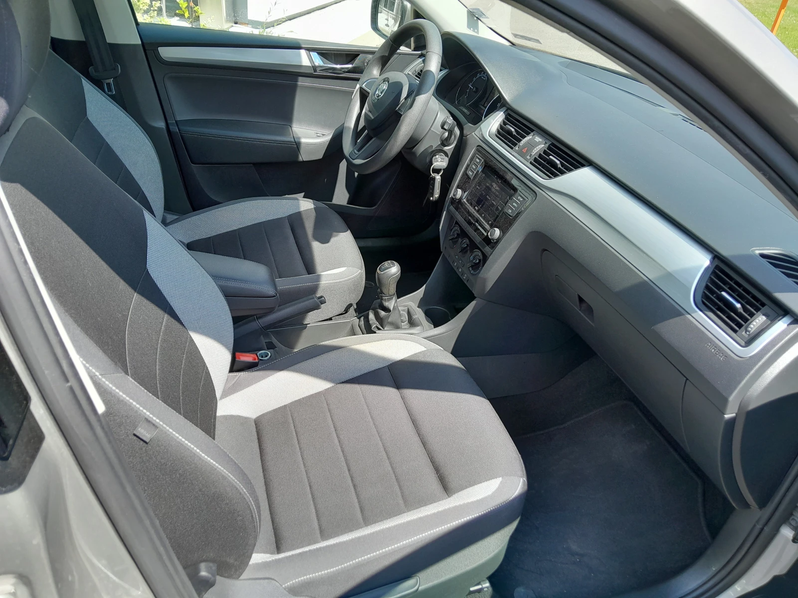 Skoda Rapid 1.6 TDI - изображение 8