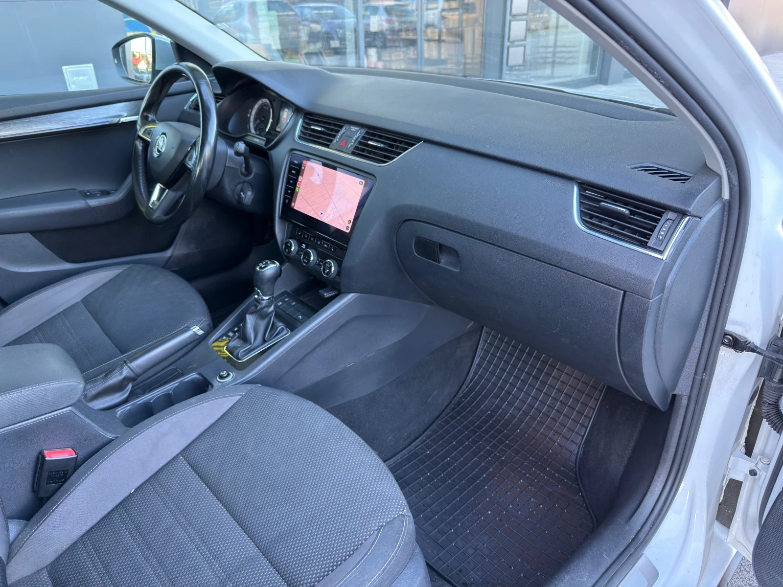 Skoda Octavia Scout 4x4/ Facelift - изображение 8