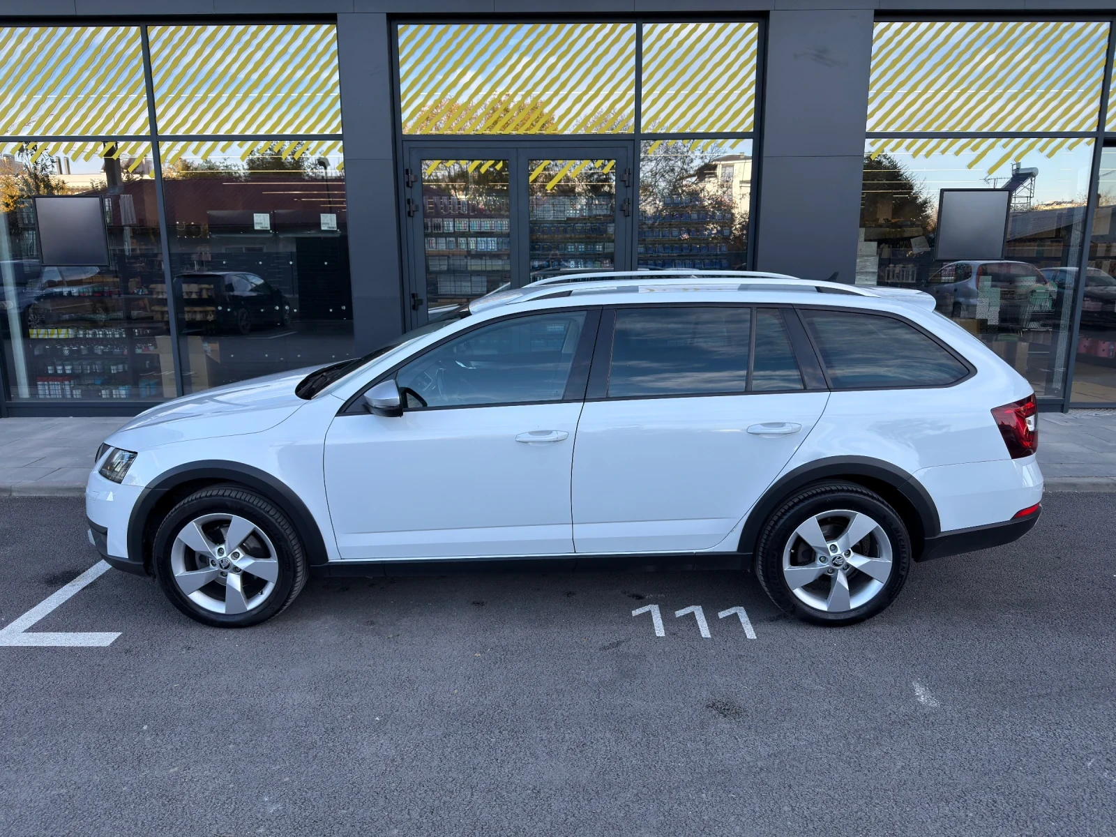 Skoda Octavia Scout 4x4/ Facelift - изображение 5