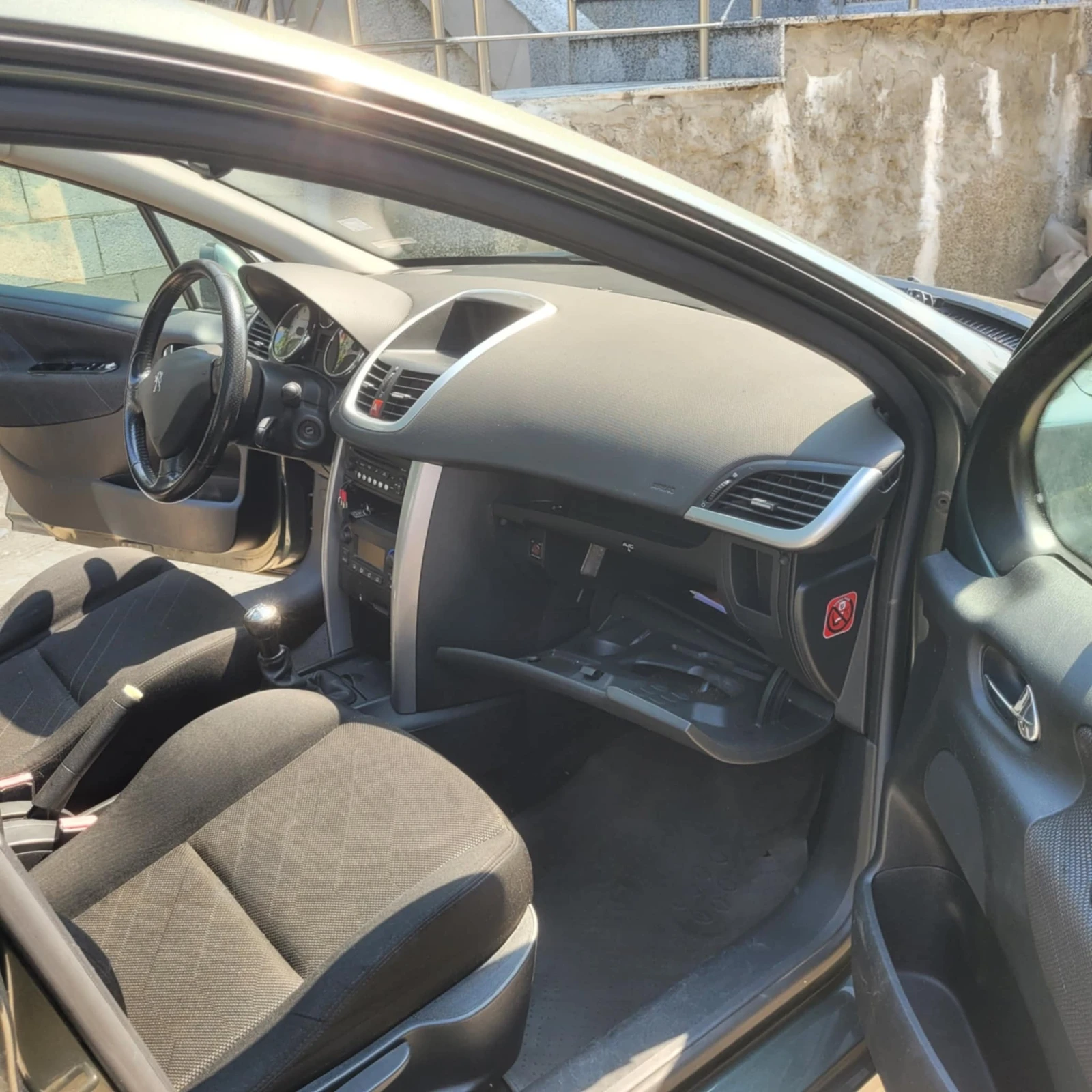 Peugeot 207  - изображение 8