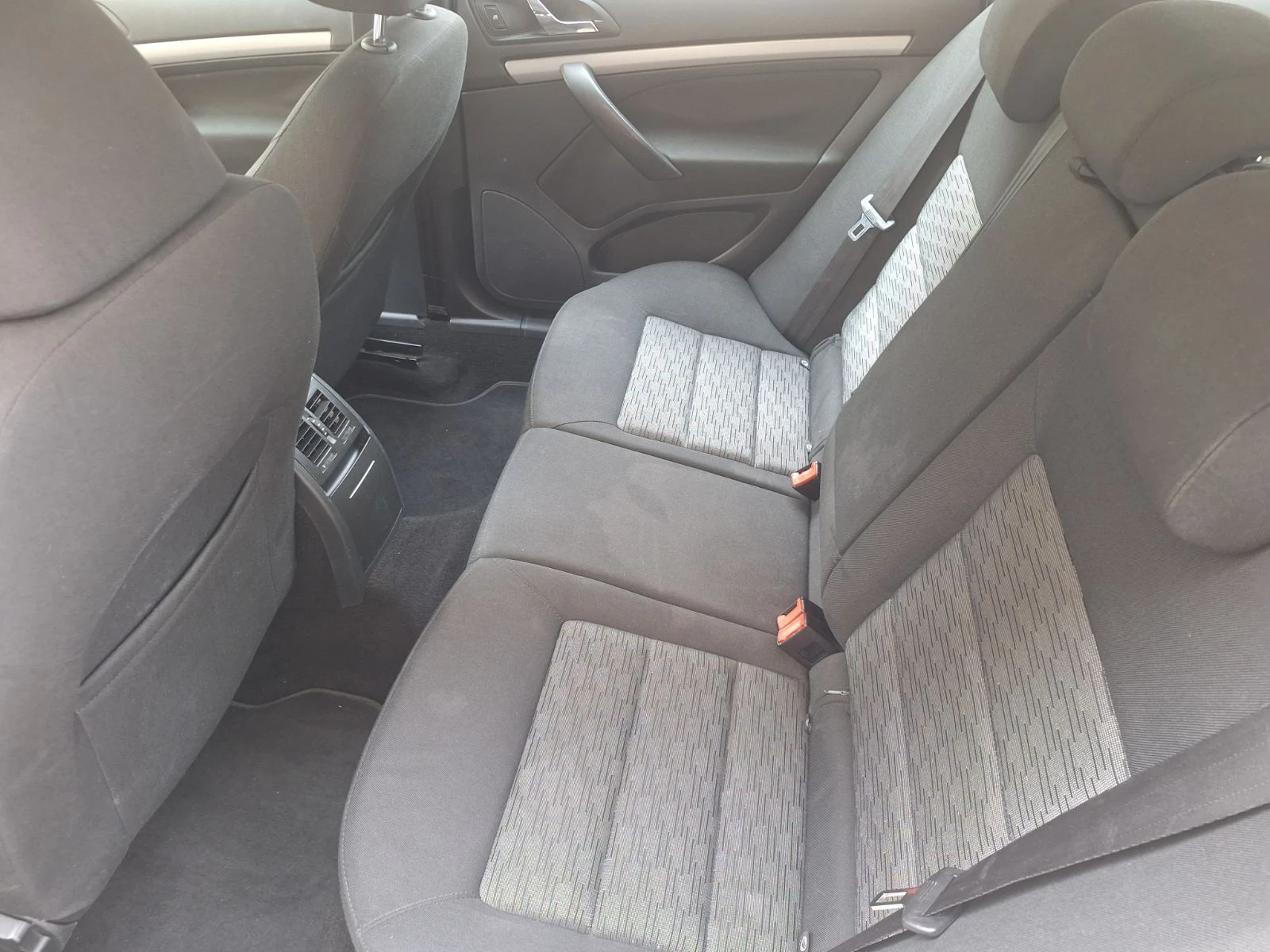 Skoda Octavia 1.6 TDI DSG AUTOMAT  | Mobile.bg � ����������� 13