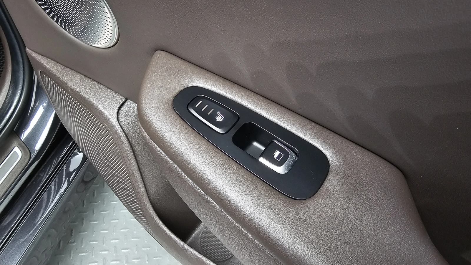 Kia Stinger 3.3T AWD GT autogeorge.com | Mobile.bg � ����������� 17