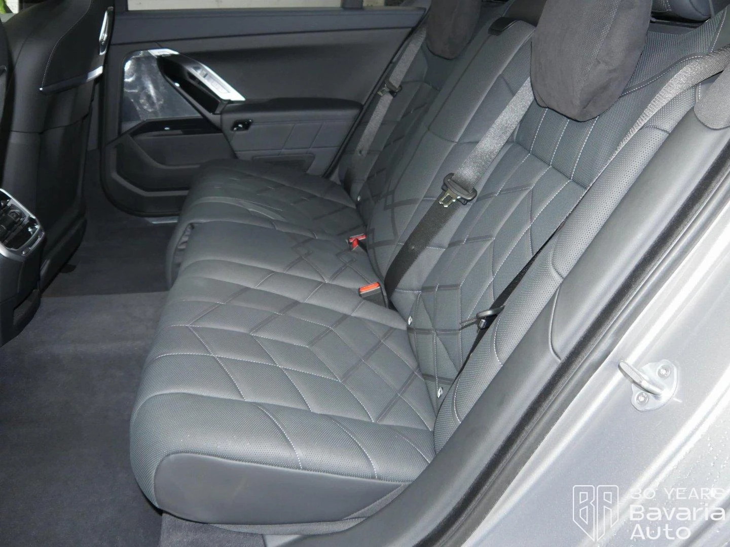 BMW i7 50 eDrive M Sport Paket - изображение 8