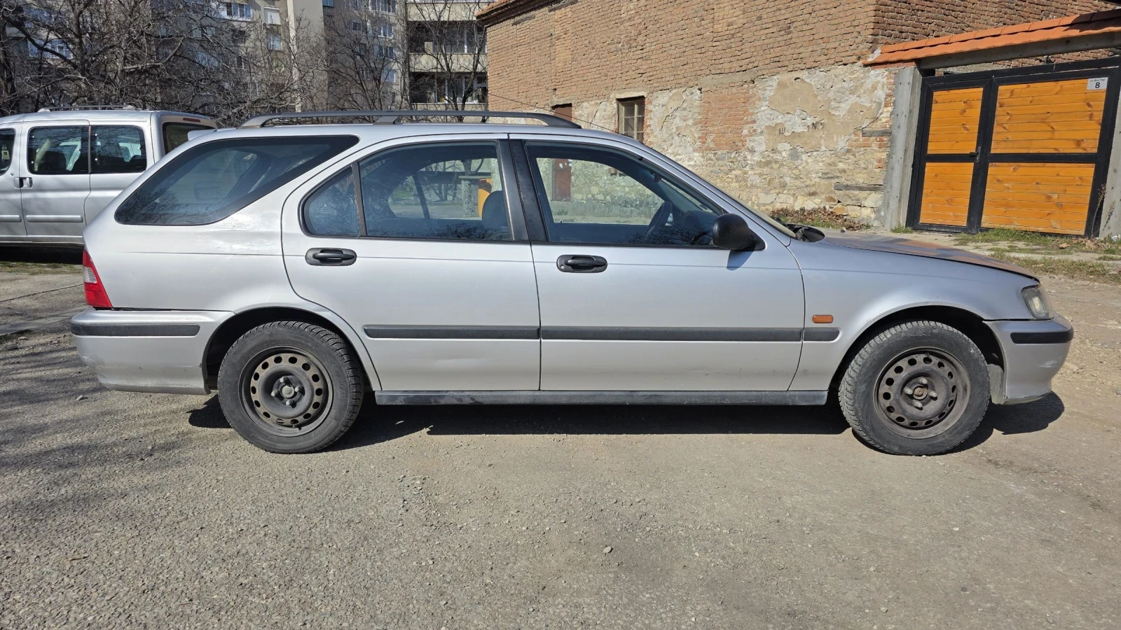 Honda Civic 1.4IS Aerodeck, снимка 2 - Автомобили и джипове - 54266165