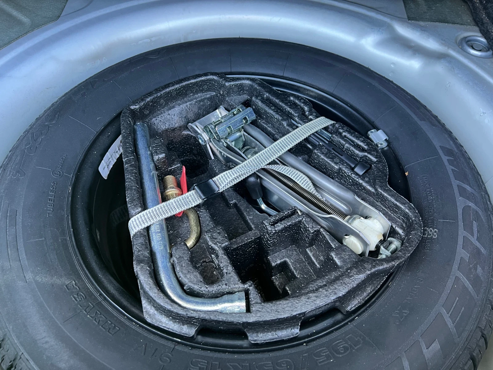 VW Golf 1.9tdi 110к.с., снимка 13 - Автомобили и джипове - 54097992