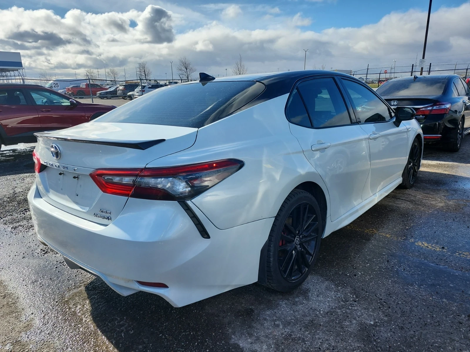 Toyota Camry HYBRID XSE  , снимка 3 - Автомобили и джипове - 54155419