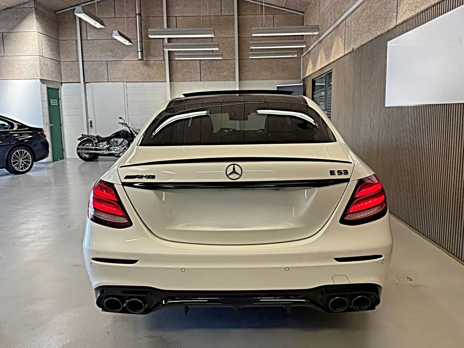 Mercedes-Benz E 53 AMG ОЧАКВАН ВНОС Mercedes E53 AMG* LIMITED EDITION, снимка 3 - Автомобили и джипове - 54164003