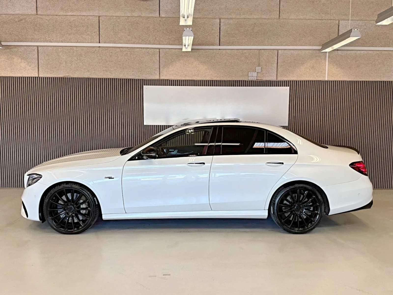 Mercedes-Benz E 53 AMG ОЧАКВАН ВНОС Mercedes E53 AMG* LIMITED EDITION, снимка 5 - Автомобили и джипове - 54164003