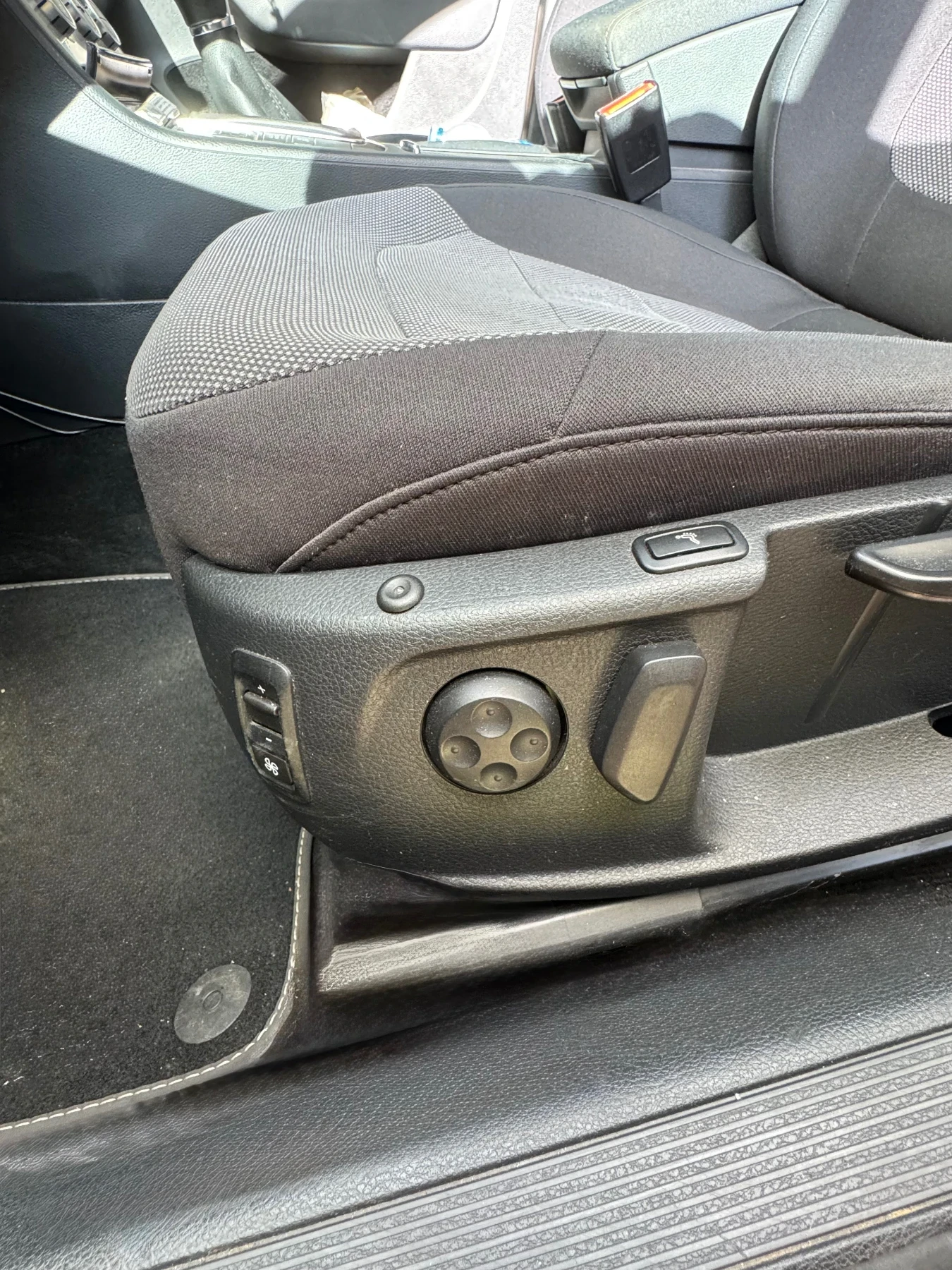 VW Passat, снимка 15 - Автомобили и джипове - 54242920