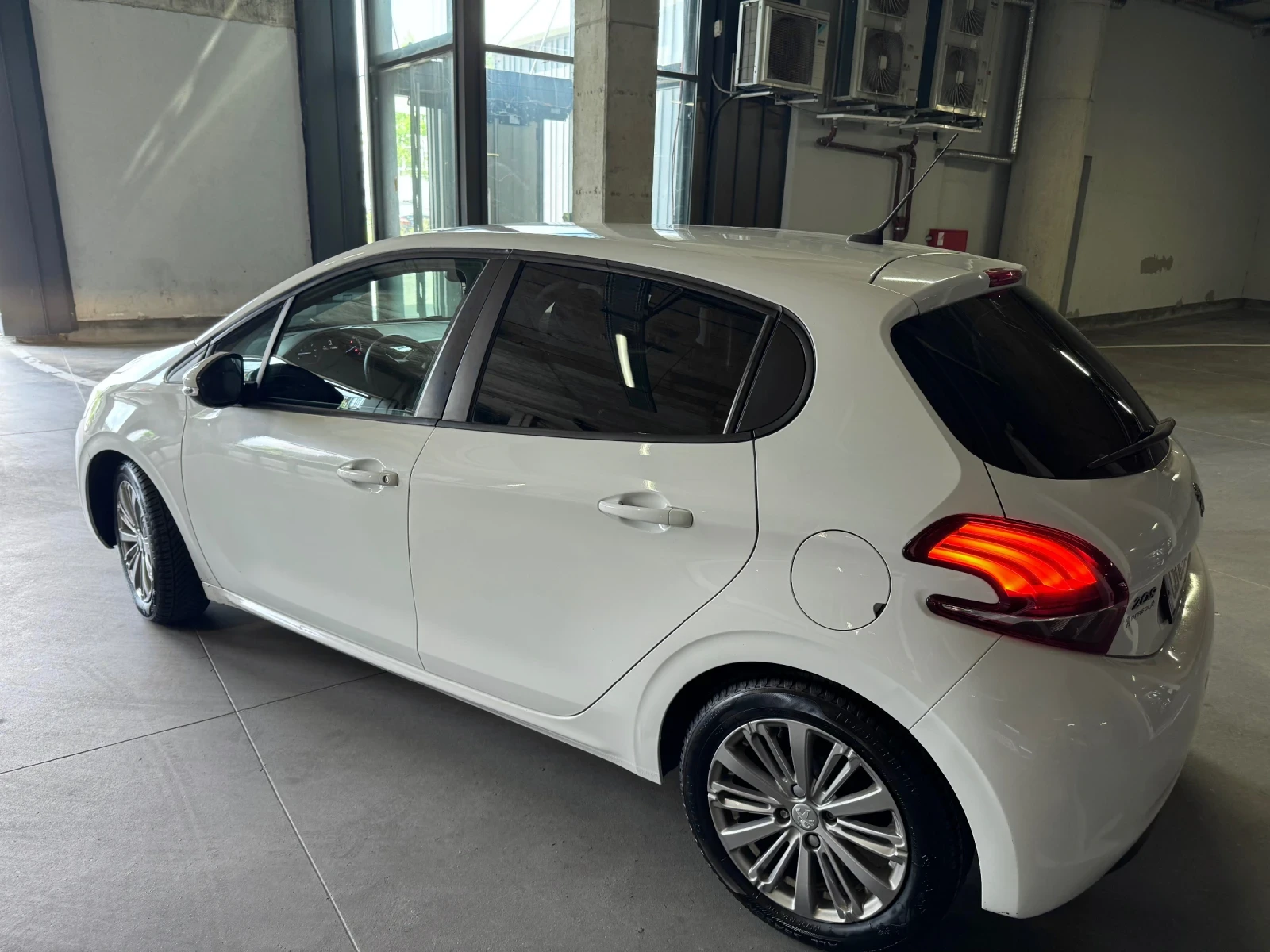 Peugeot 208 | Mobile.bg � ����������� 5