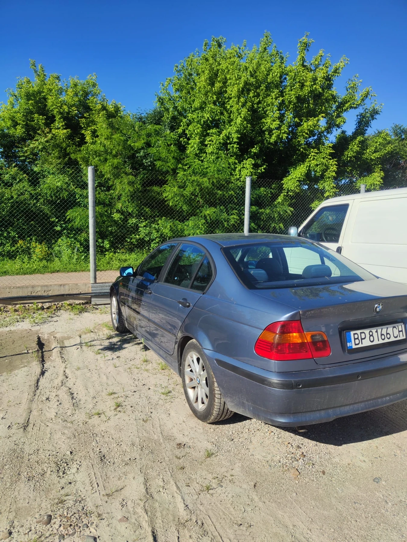BMW 320