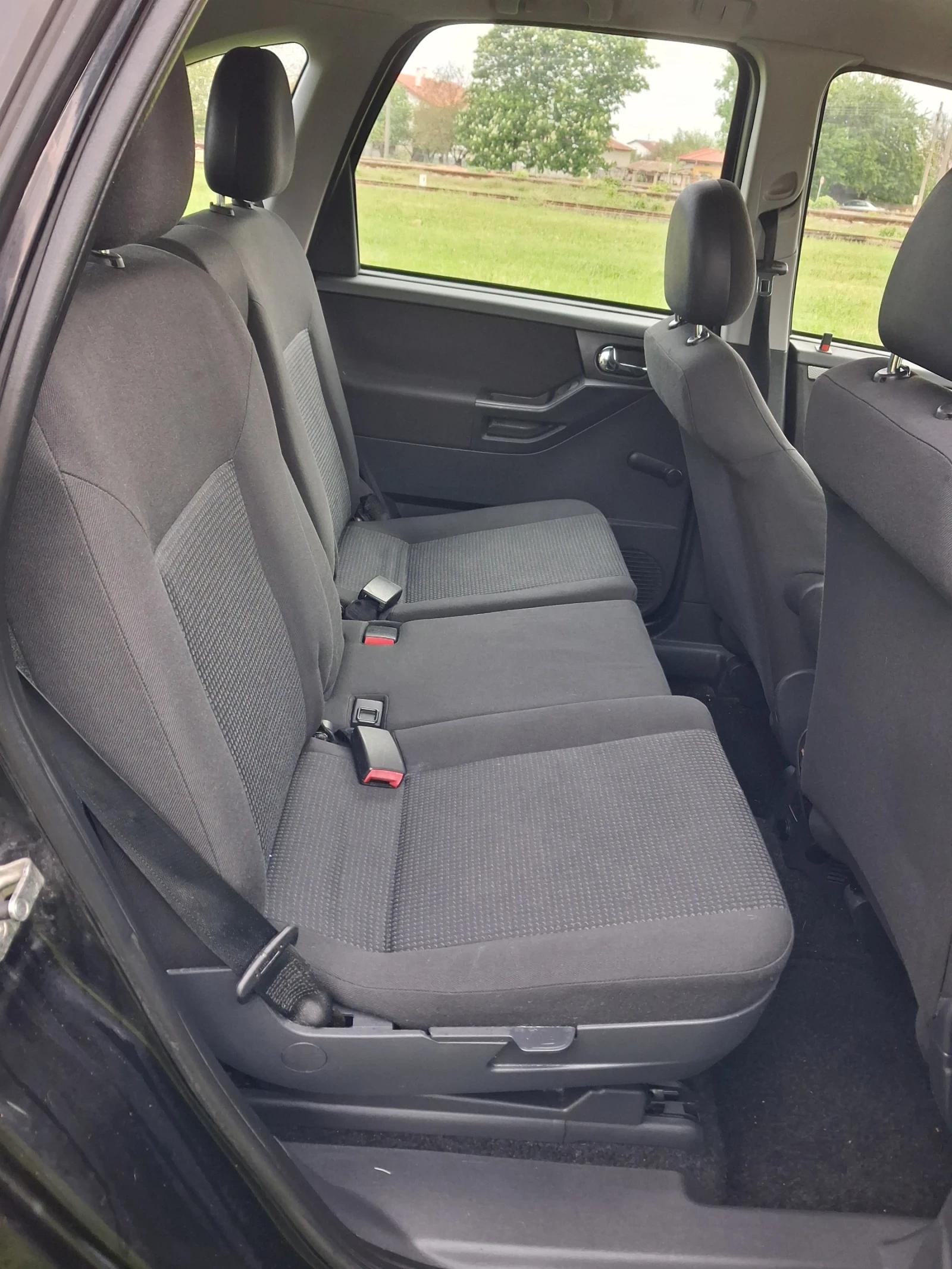Opel Meriva 1.6 Бензин Климатик ?, снимка 13 - Автомобили и джипове - 54724967