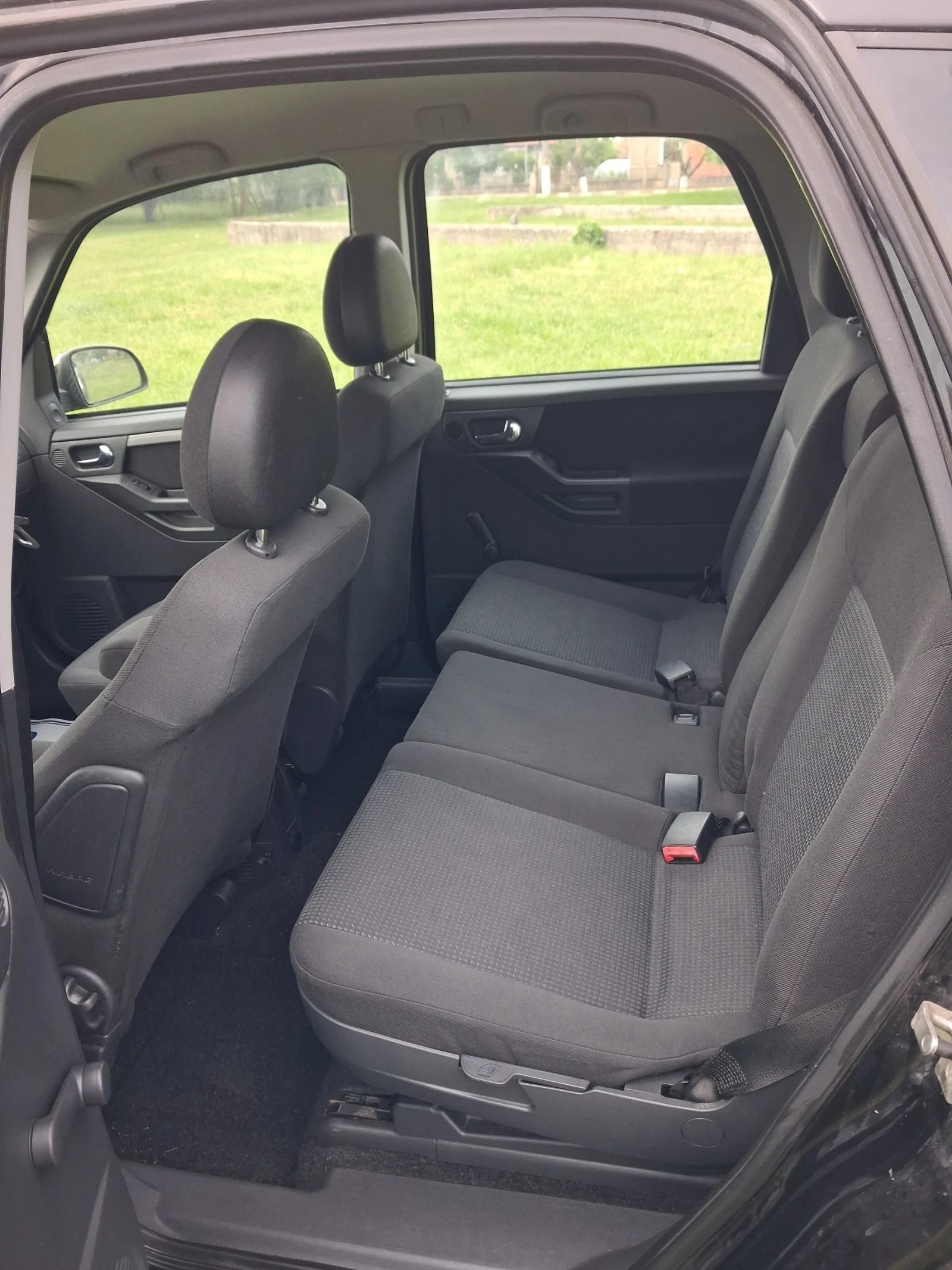 Opel Meriva 1.6 Бензин Климатик ?, снимка 12 - Автомобили и джипове - 54724967