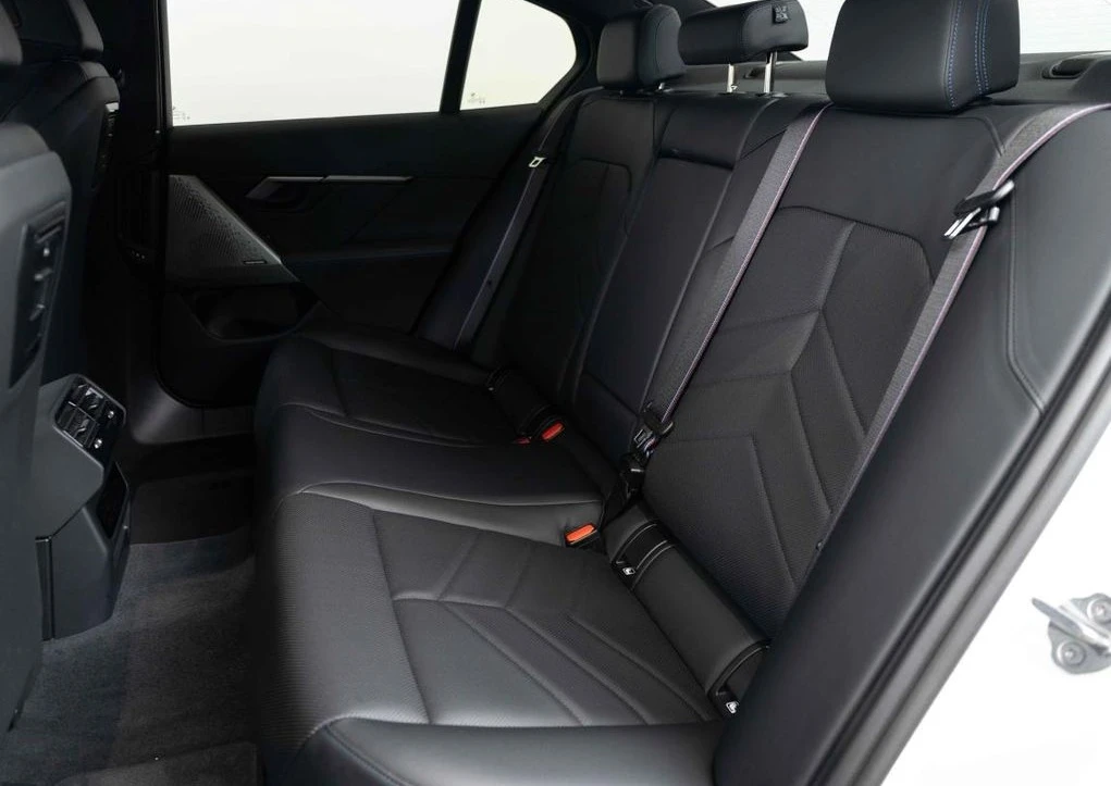 BMW i5 xDrive40 M-Sport, снимка 7 - Автомобили и джипове - 54945307